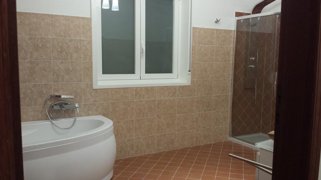 Peri Peri Holiday Home - Siracusa Solarino ภายนอก รูปภาพ